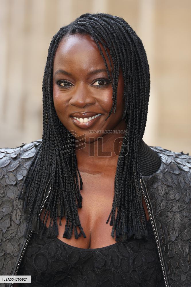 PFW - Gabriela Hearst Photocall