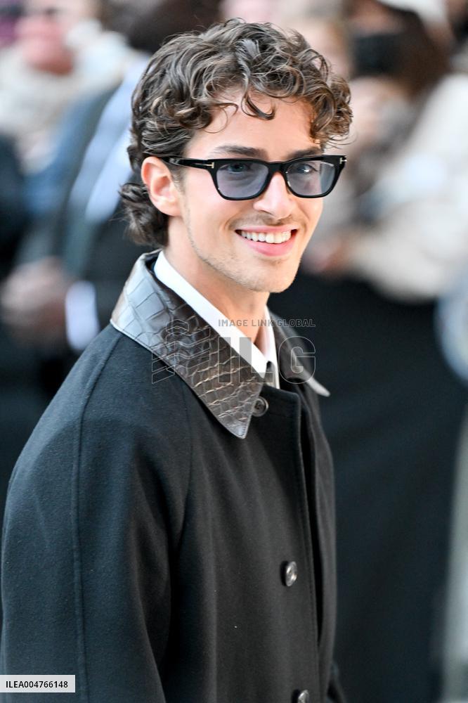 PFW Tom Ford Outside Arrivals