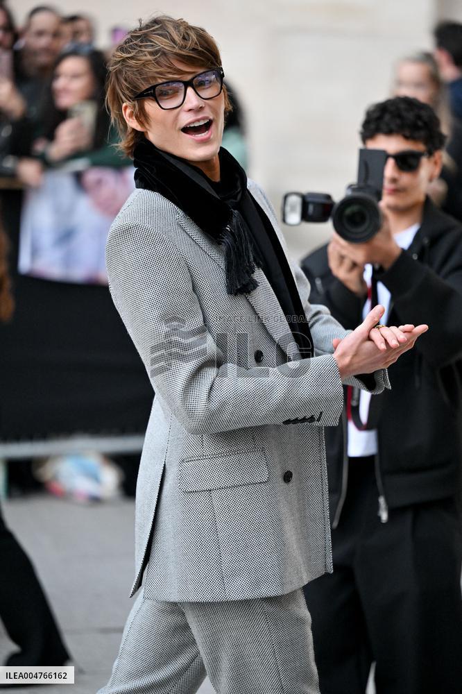 PFW Tom Ford Outside Arrivals