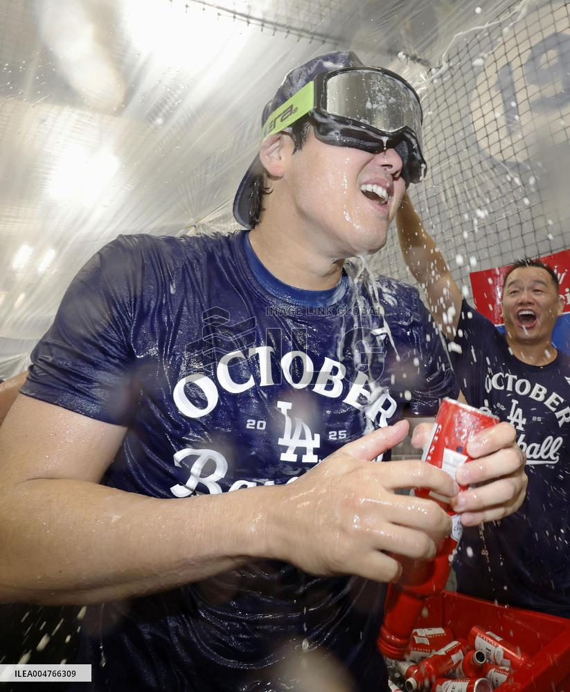 Baseball: Wild Card Series between Reds and Dodgers