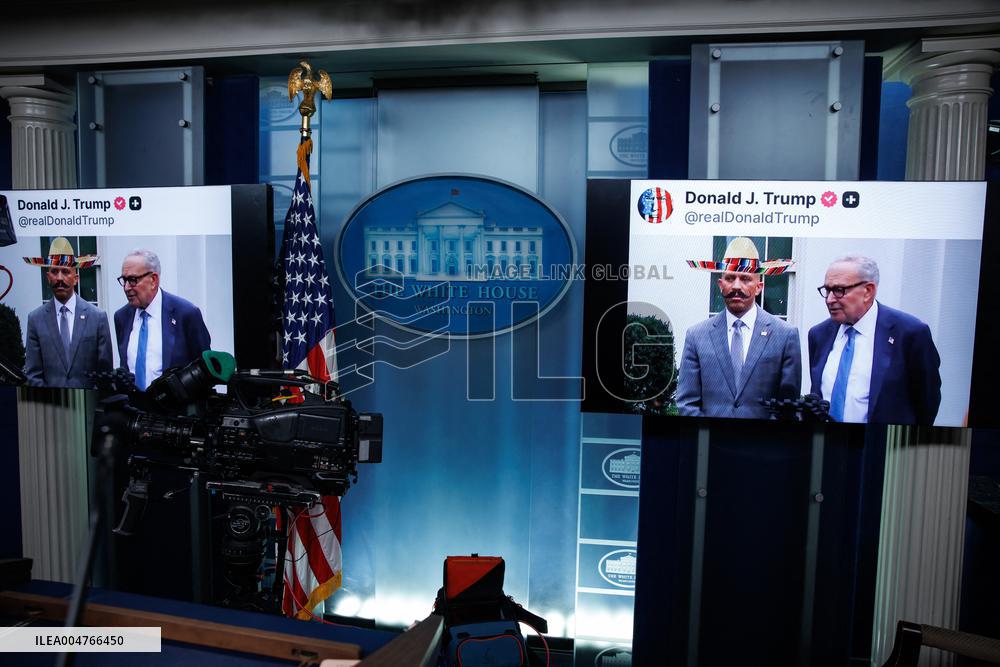 DC: White House Loops AI Generated Fake Video in Briefing Room