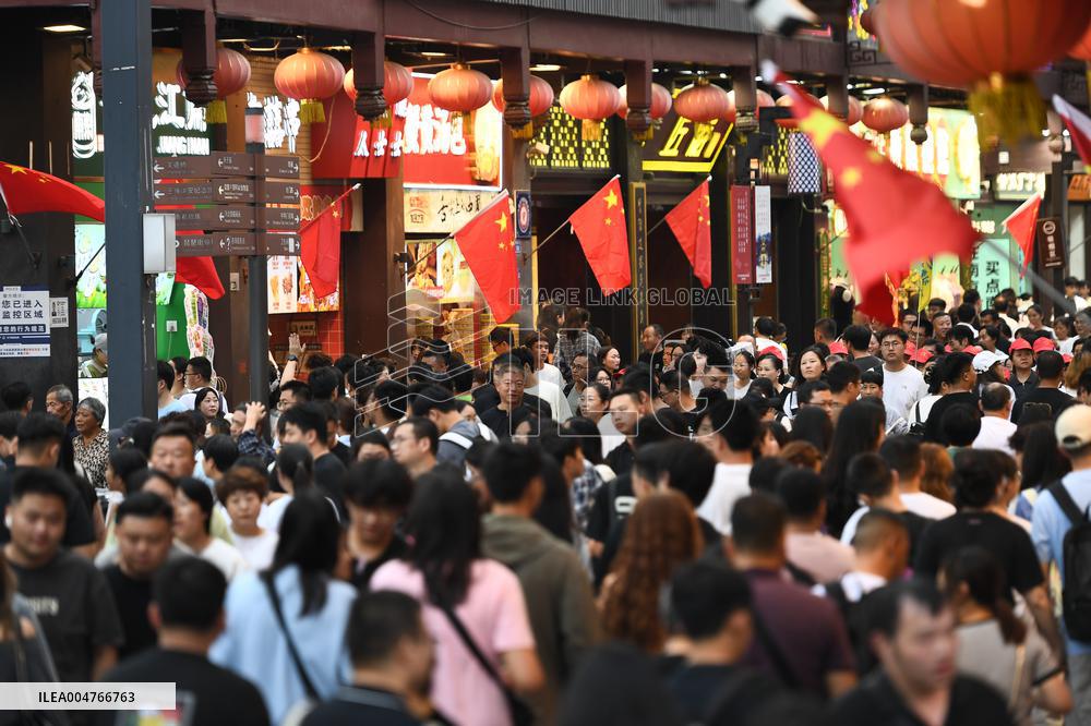 Confucius Temple Tourism in Nanjing