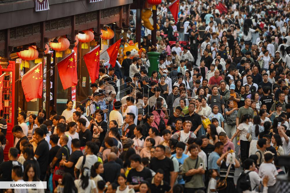Confucius Temple Tourism in Nanjing