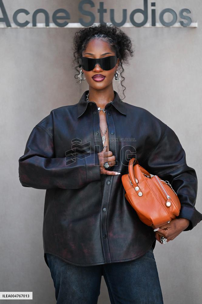 PFW Acne Studios Photocall