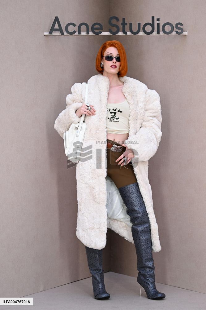 PFW Acne Studios Photocall