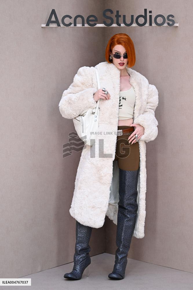 PFW Acne Studios Photocall
