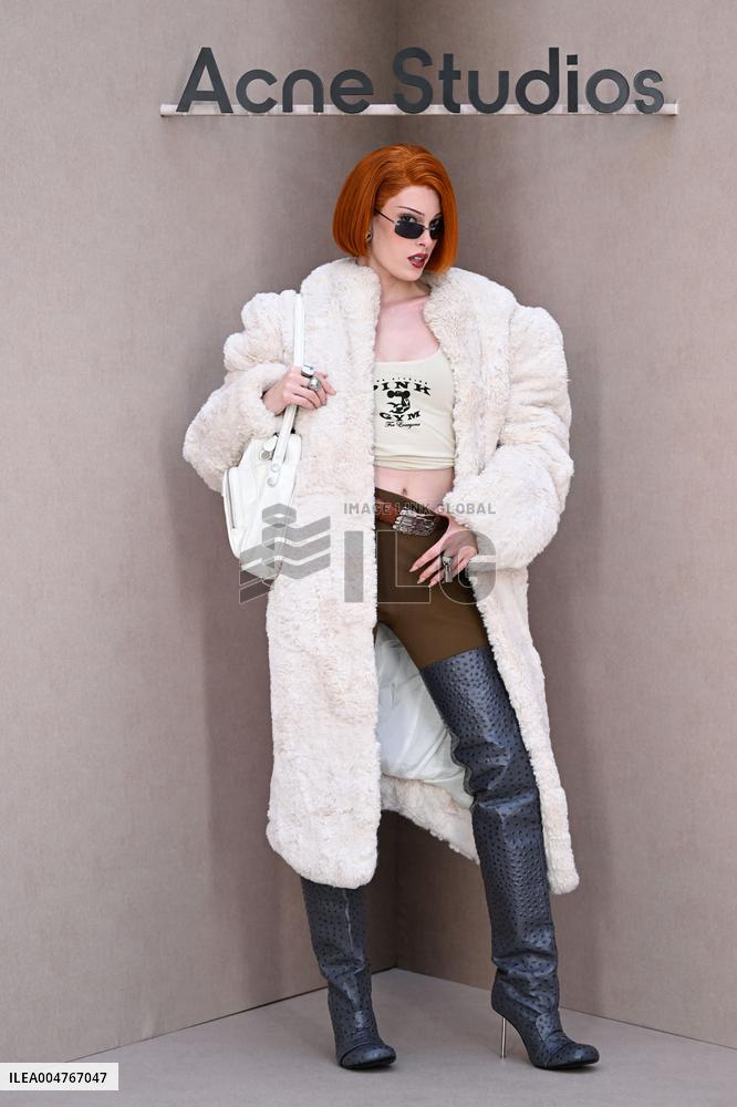 PFW Acne Studios Photocall