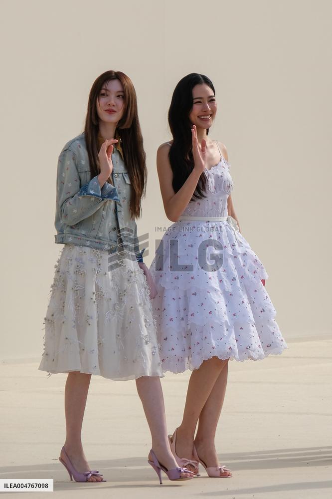 PFW - Christian Dior Show Arrivals