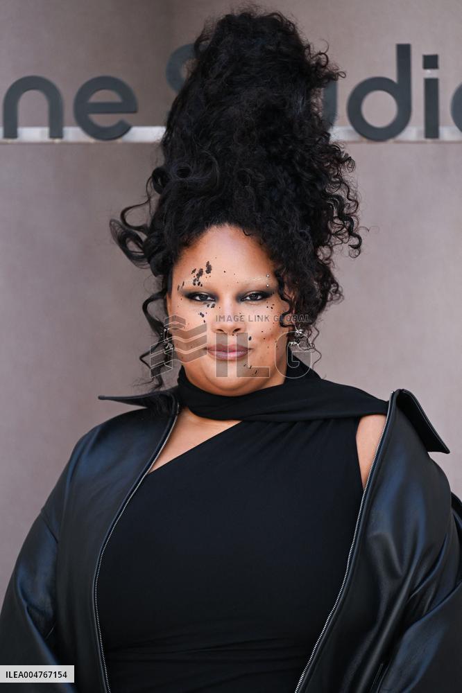 PFW Acne Studios Photocall