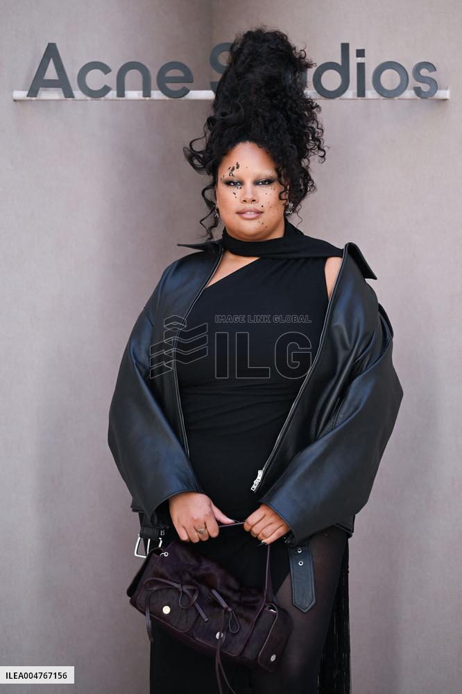 PFW Acne Studios Photocall