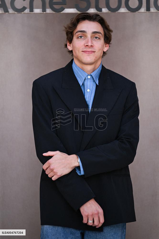 PFW Acne Studios Photocall