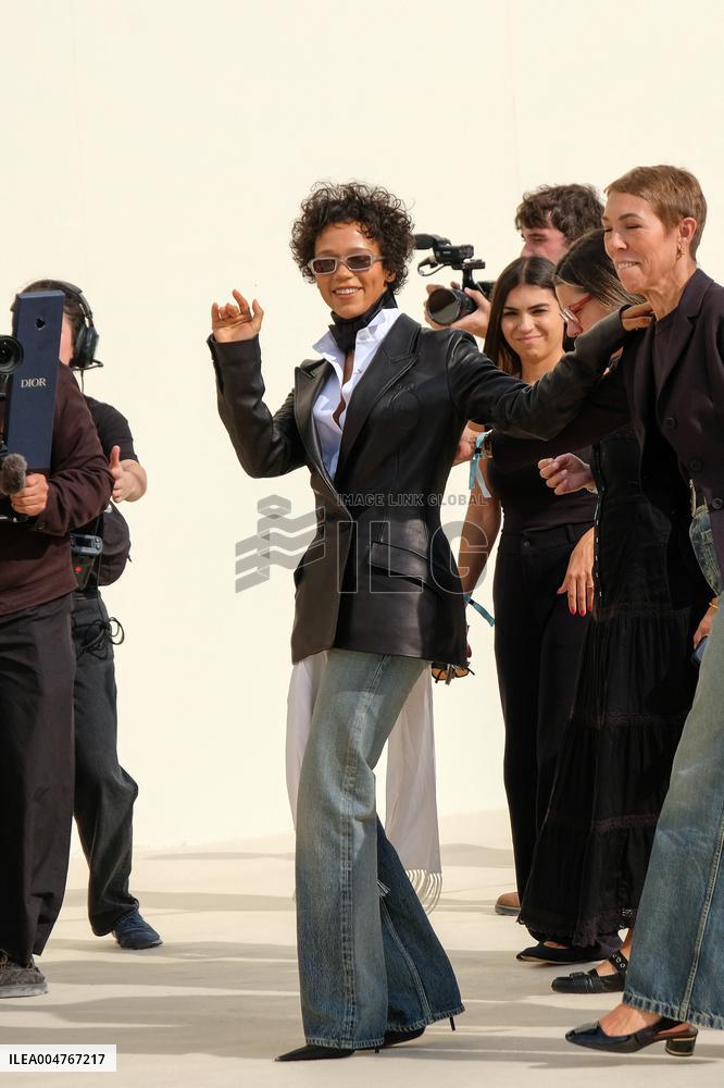 PFW - Christian Dior Show Arrivals