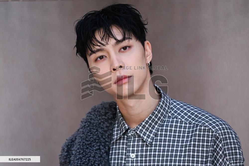 PFW Acne Studios Photocall