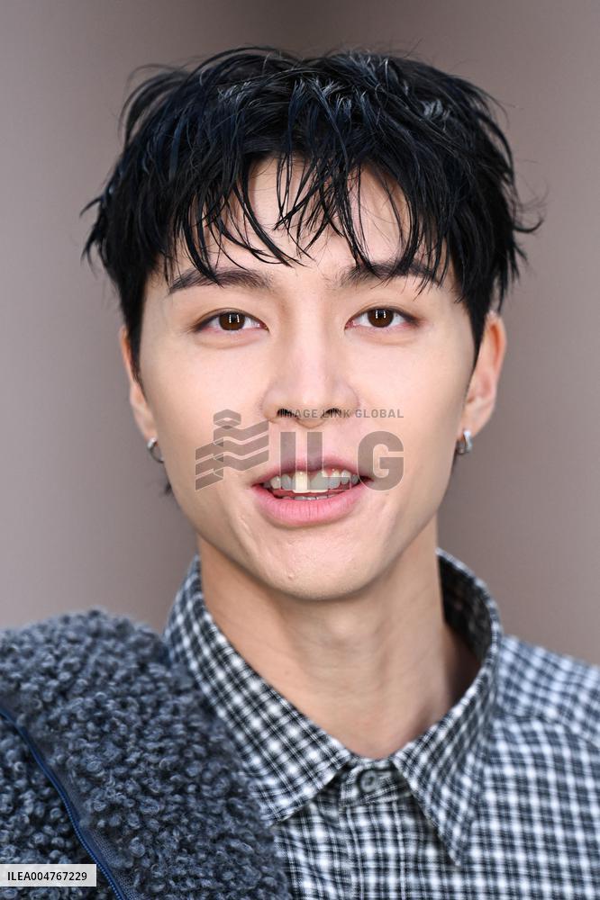 PFW Acne Studios Photocall