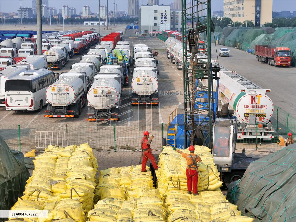 The Cargo Throughput of Chinese Ports