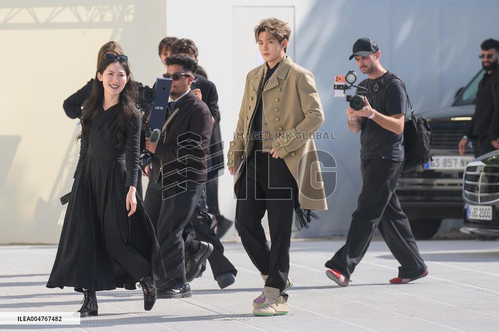 PFW - Christian Dior Outside Arrivals