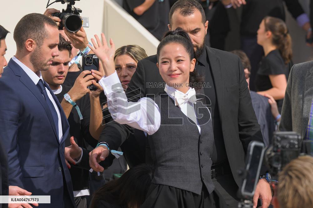 PFW - Christian Dior Outside Arrivals