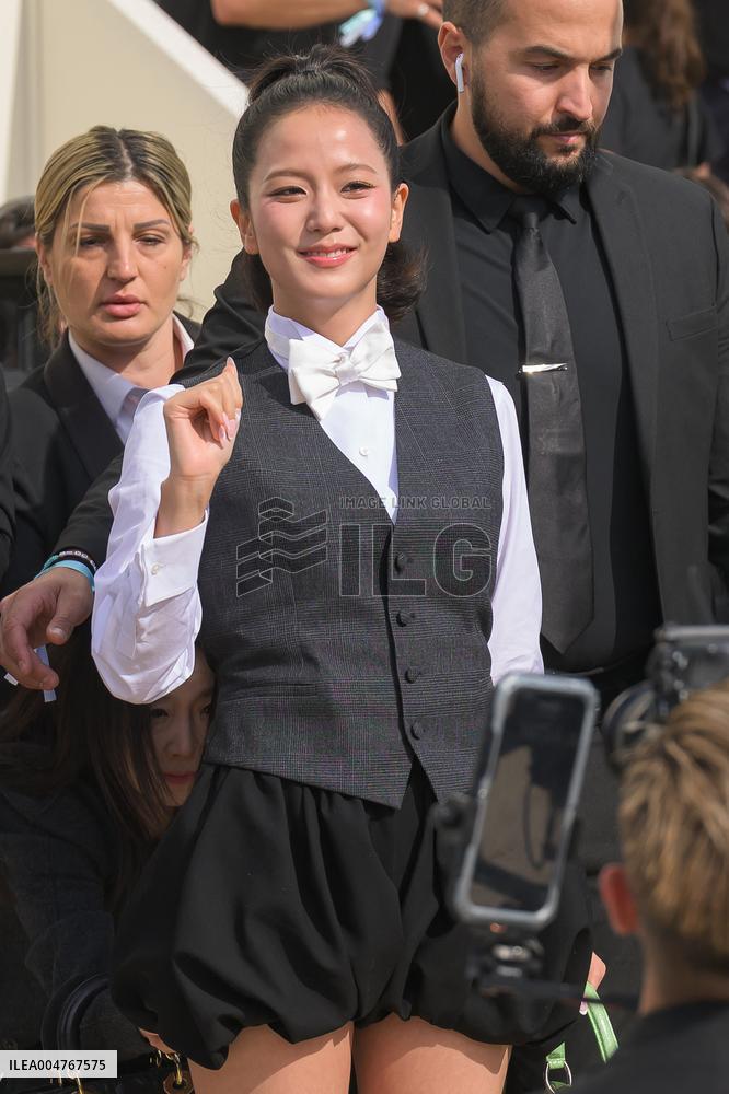 PFW - Christian Dior Outside Arrivals