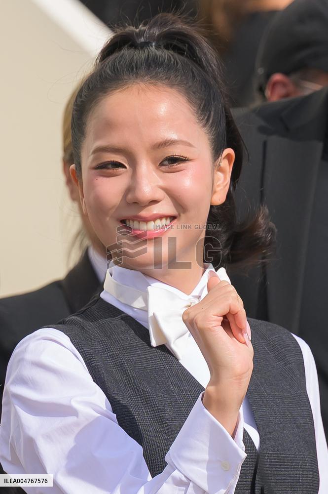 PFW - Christian Dior Outside Arrivals