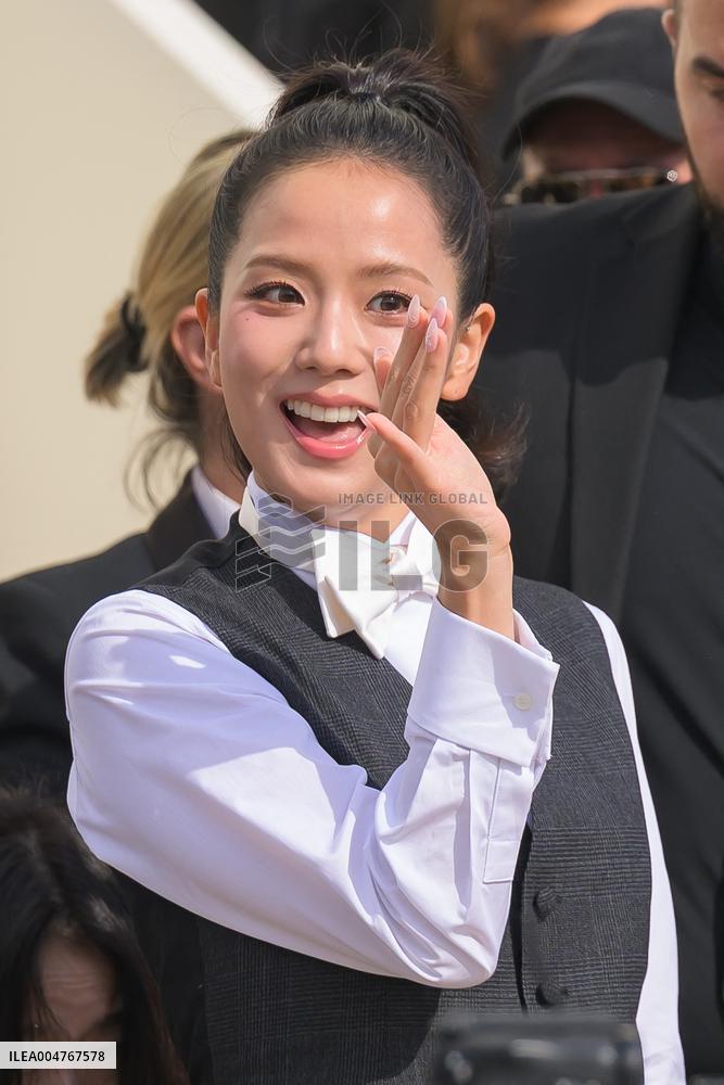 PFW - Christian Dior Outside Arrivals