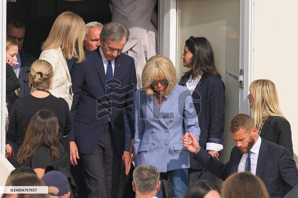 PFW - Christian Dior Outside Arrivals