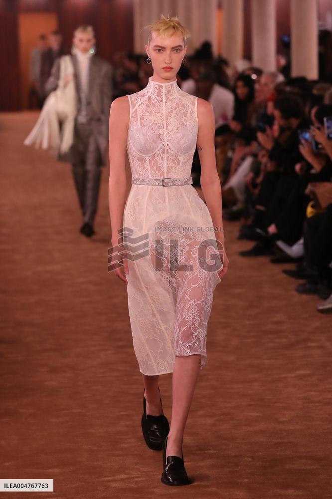 PFW - Acne Studios Runway