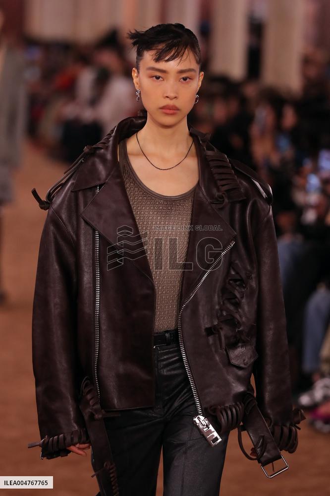 PFW - Acne Studios Runway