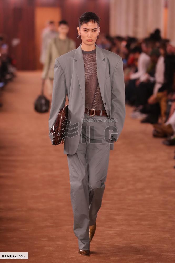 PFW - Acne Studios Runway