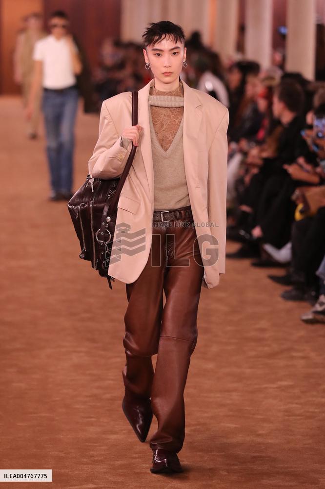 PFW - Acne Studios Runway