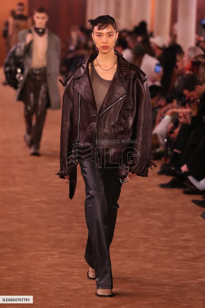 PFW - Acne Studios Runway