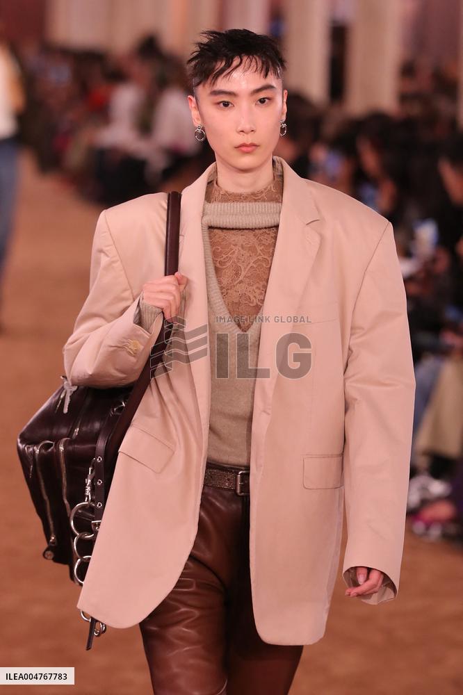 PFW - Acne Studios Runway