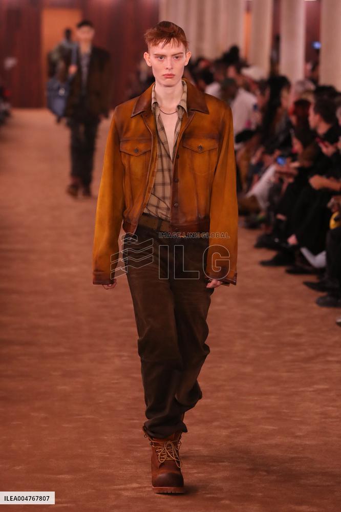 PFW - Acne Studios Runway