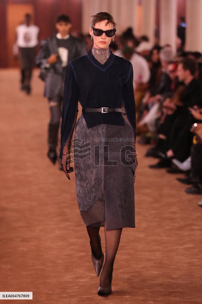 PFW - Acne Studios Runway