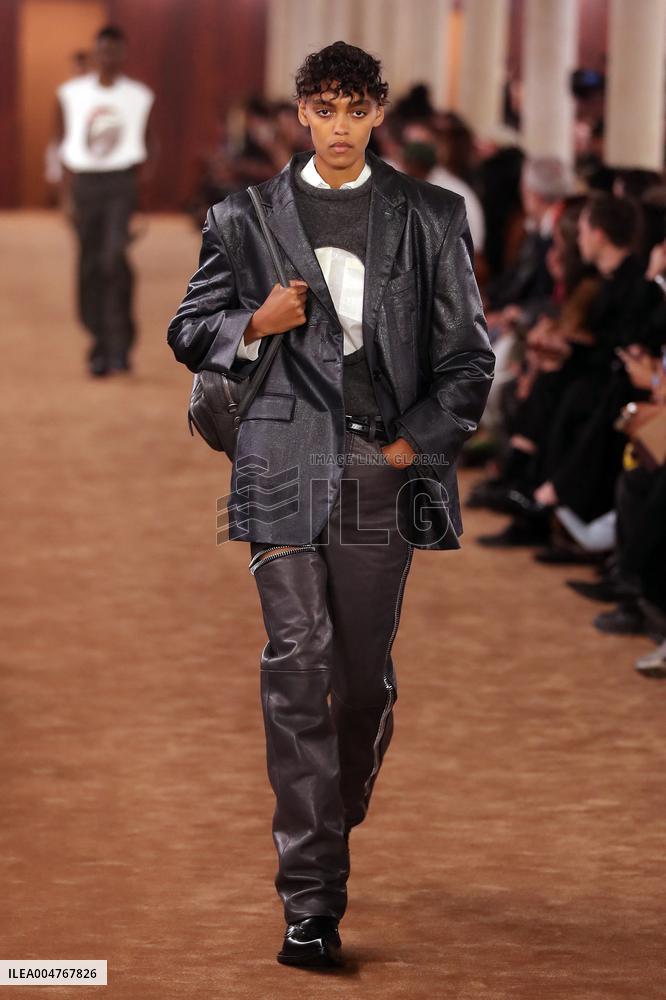 PFW - Acne Studios Runway