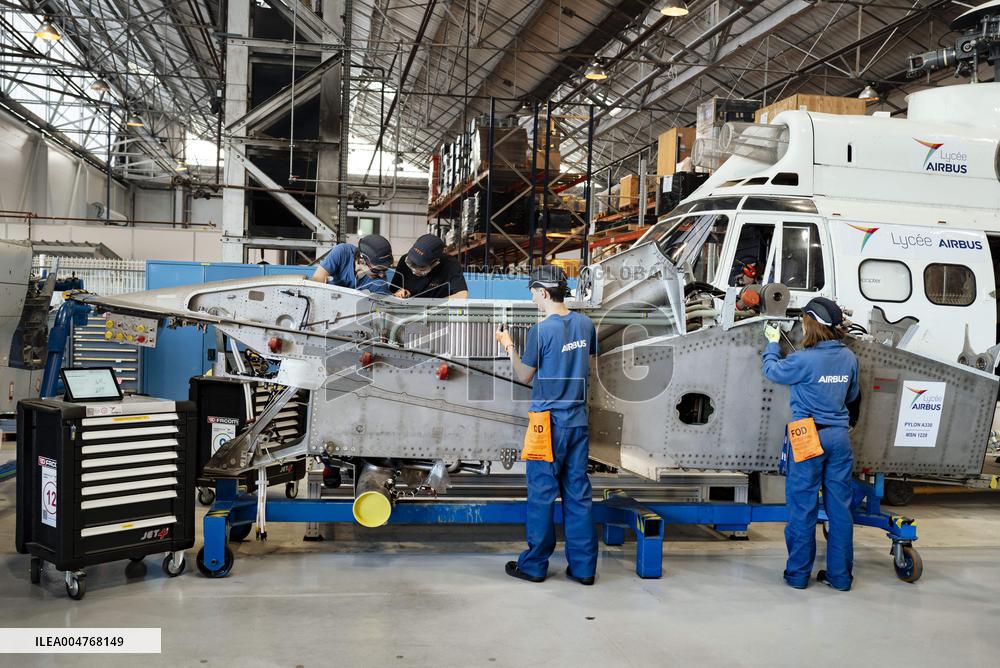 Royal Couple Pays Working Visit To Occitanie - Toulouse