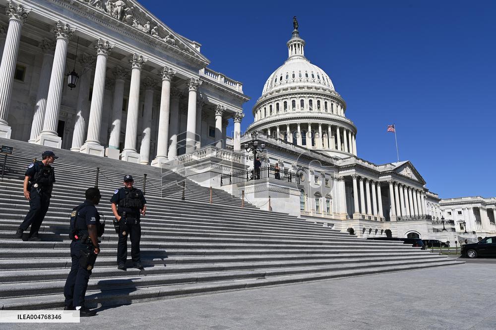 US Government Enters Shutdown After Last-Ditch Vote Fails in Senate