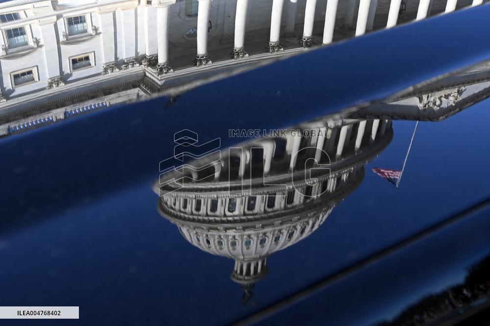 US Government Enters Shutdown After Last-Ditch Vote Fails in Senate