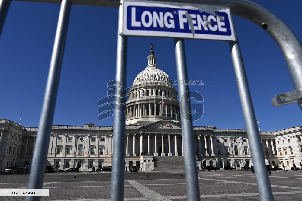 US Government Enters Shutdown After Last-Ditch Vote Fails in Senate