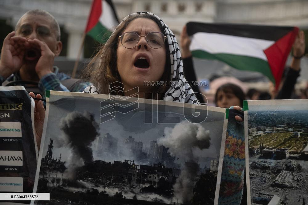 Protest To Demand a Diplomatic Break With Israel - Mexico