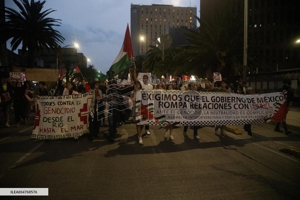 Protest To Demand a Diplomatic Break With Israel - Mexico