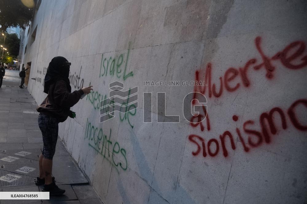 Protest To Demand a Diplomatic Break With Israel - Mexico