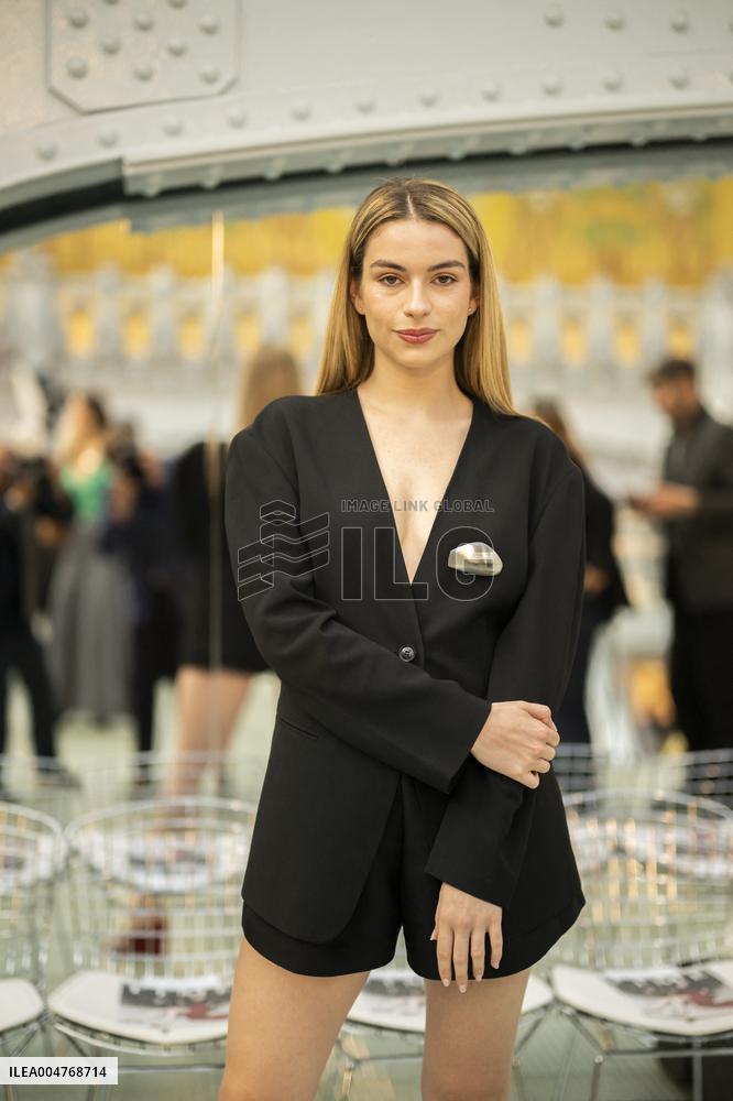 PFW - Time Front Row