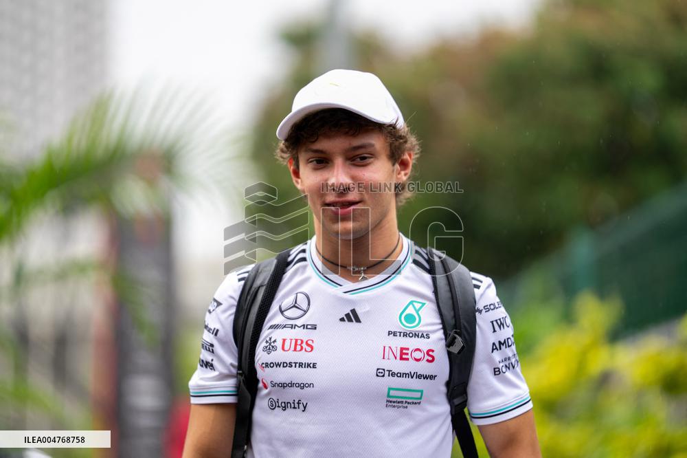 Formula 1 Singapore Airlines Singapore Grand Prix - Arrivals