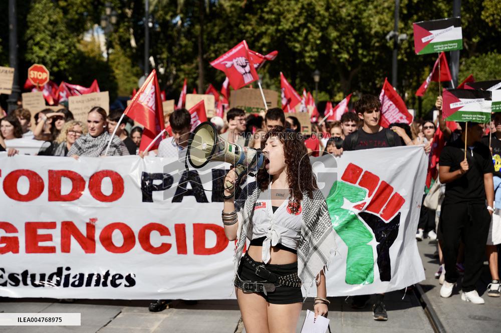 Student Union Demonstration in Support of Palestine - Spain