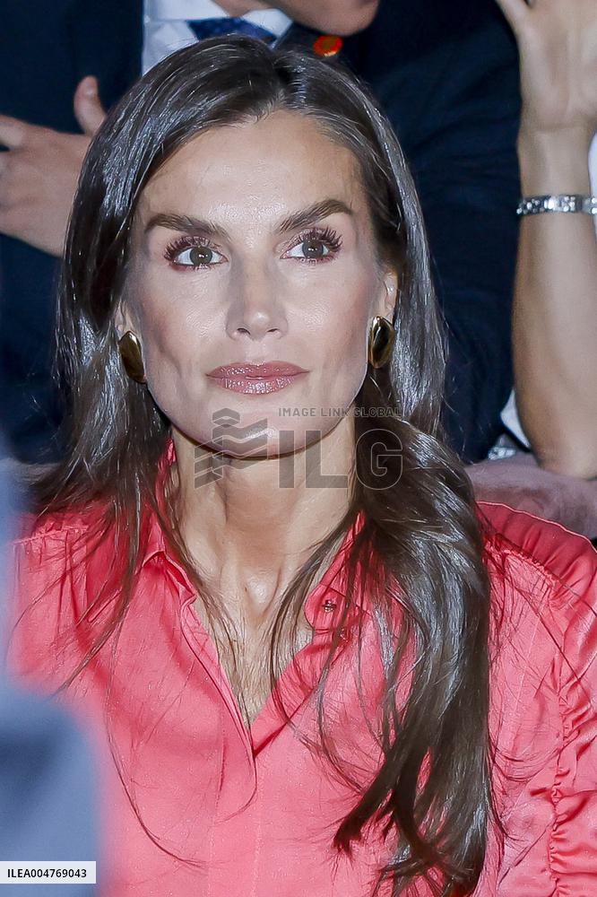 Queen letizia At UNICEF Awards 2025 - Madrid