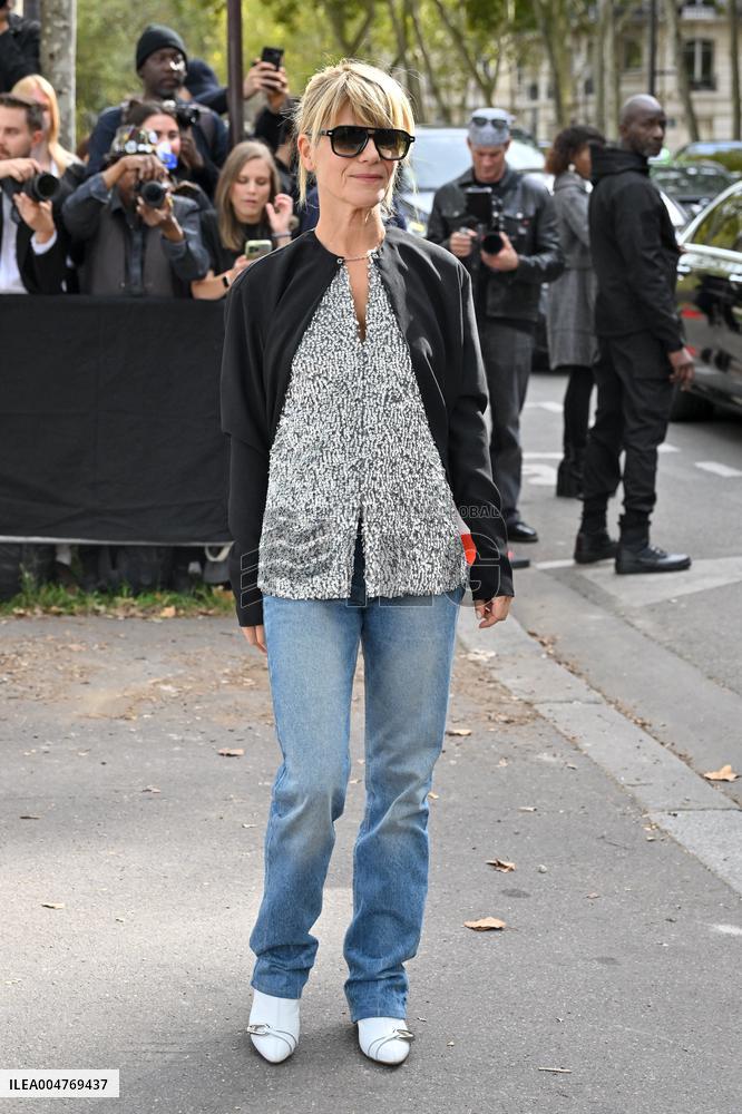 PFW Rabanne Outside Arrivals