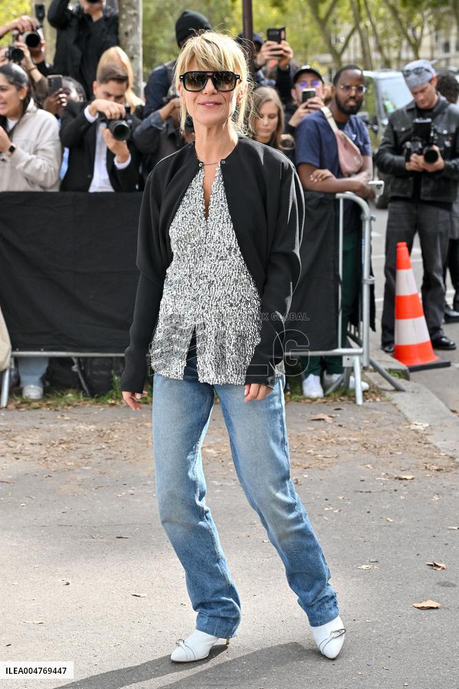 PFW Rabanne Outside Arrivals