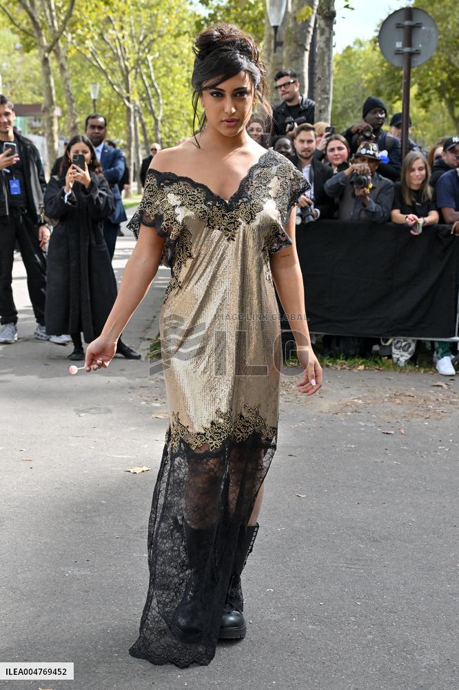 PFW Rabanne Outside Arrivals