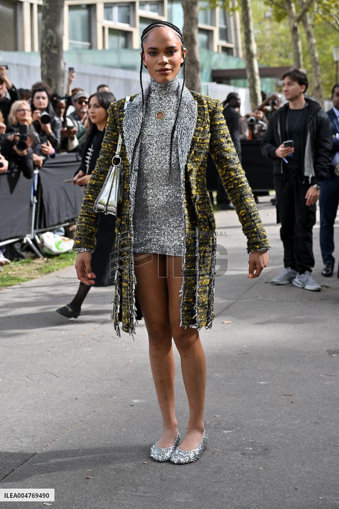 PFW Rabanne Outside Arrivals