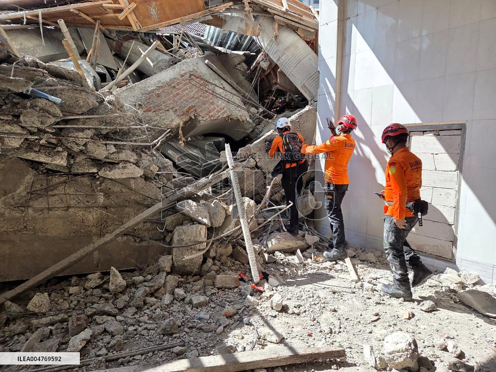 Dozens Feared Dead in School Collapse - Indonesia